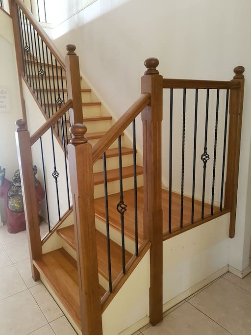 stair to room