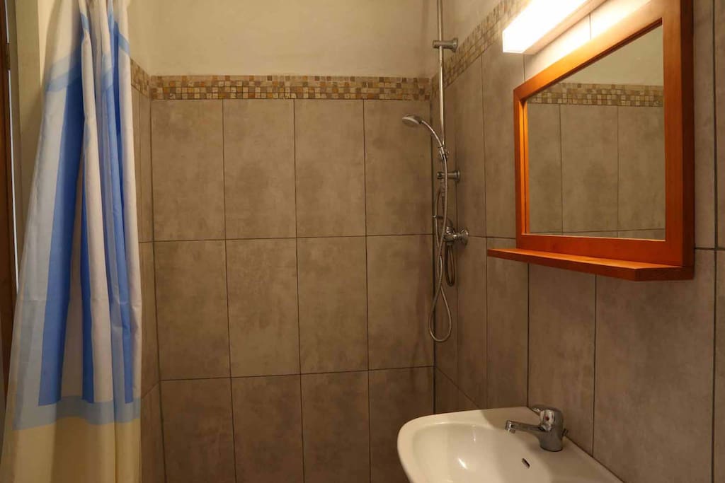 Salle de bain, douche à l'italienne ...