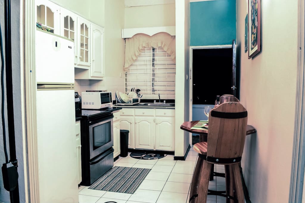 Fully furnished Kitchen with most of what you need. Homely indeed.