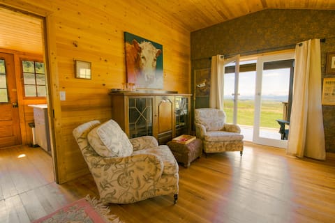 Flint Rock Ranch - The Grey House