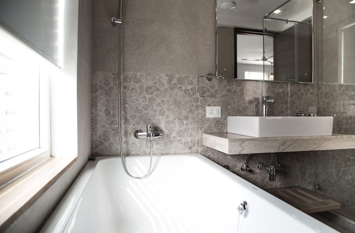 bath tub