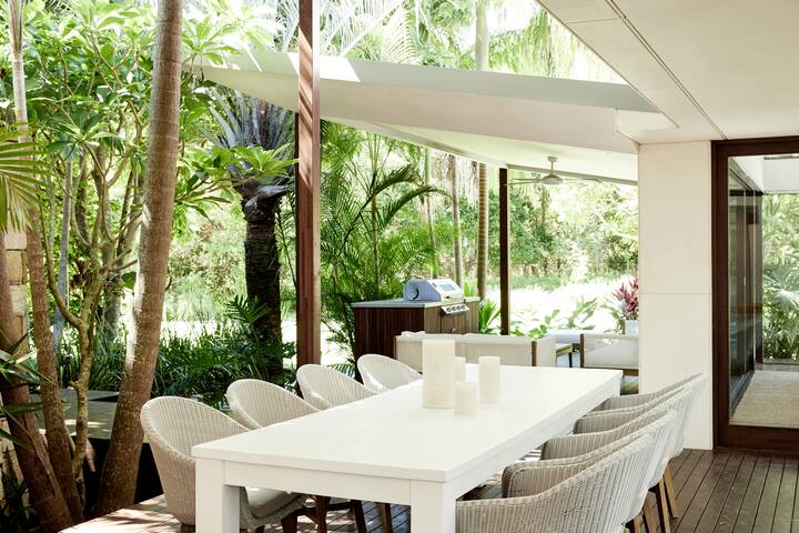 Picadilly Pavilions – Resort style beach front gallery image 5