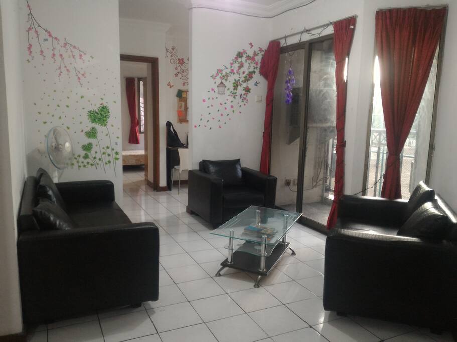 Living Room (Shared Space)