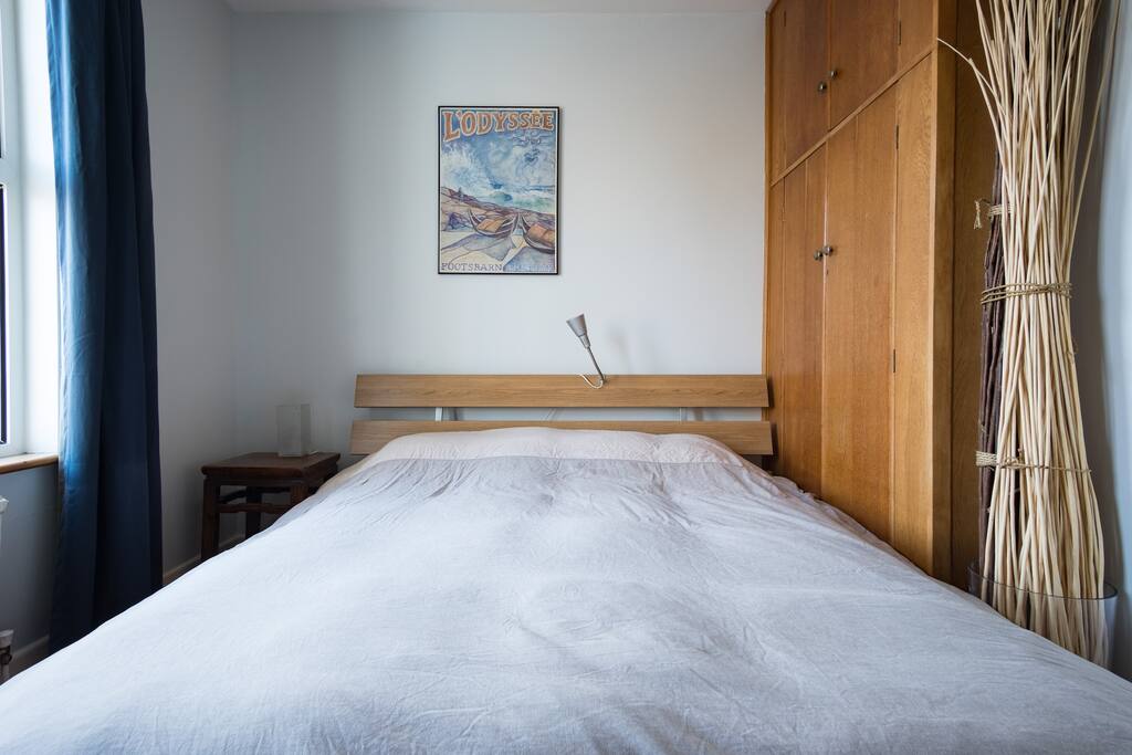Bedroom with king size bed