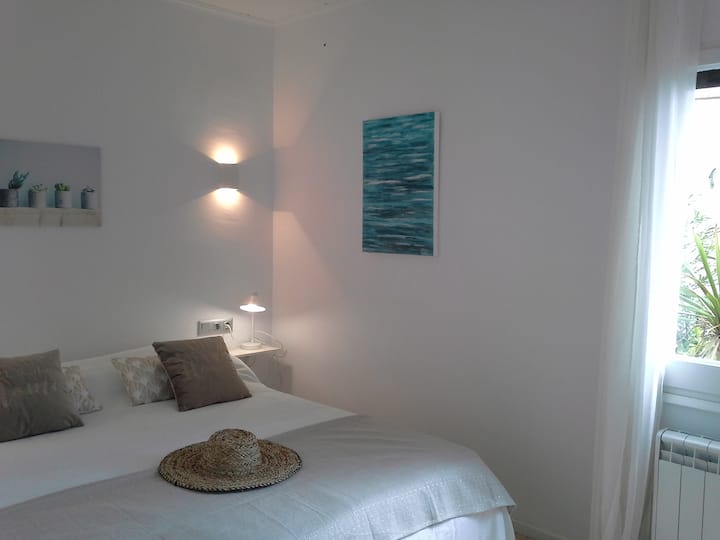 Habitación de los padres con aire acondicionado