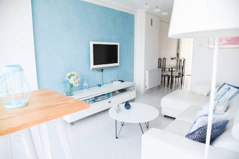 Apartment in Somo overlooking the beach.