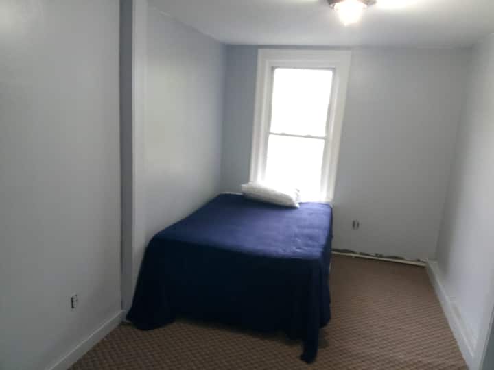 Historic Home On Old Erie Canal W/low Monthly Rate - Troy, NY