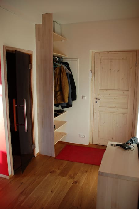 Walk in with the shoe-cupboard and the hanger