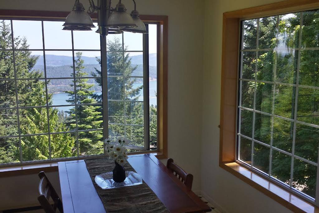 You will enjoy waking up to this incredible view