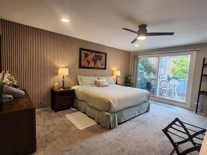 Chumba cha kulala cha MATSTER KILICHO NA Kitanda cha Ukubwa wa KING