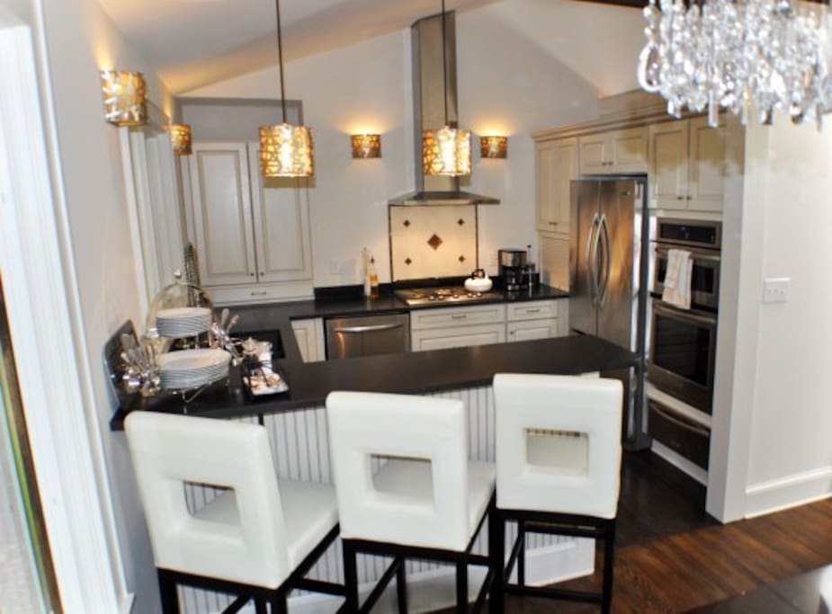 Luxurious, glamorous fully-equipped kitchen, perfect for entertaining.