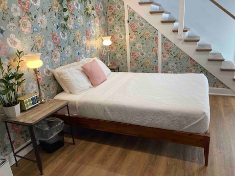 Heart of Historic Indy 1: Guest Suite Free Parking