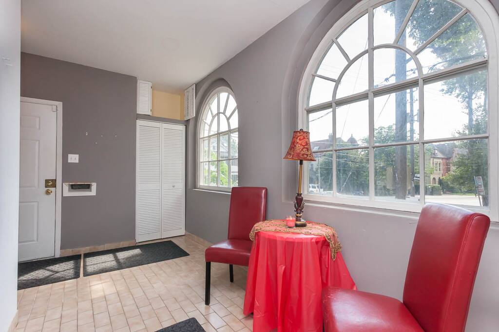 Front entry solarium.