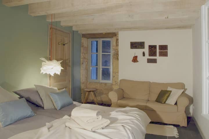 غرفة النوم الرئيسية