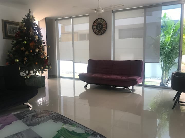 Hermosa Casa En Girardot - La Palma, Colombia