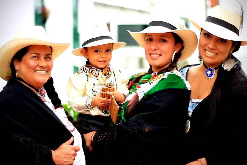 Ganadoras de 20 festivales nacionales, ellas te recibirán en la Casona