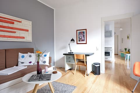 Brand new stylish flat, non smokers absolute!