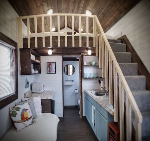 Popular Airbnb listing: Fireweed Tiny Home On Epic 28 Acres 180° Bay View in Alaska