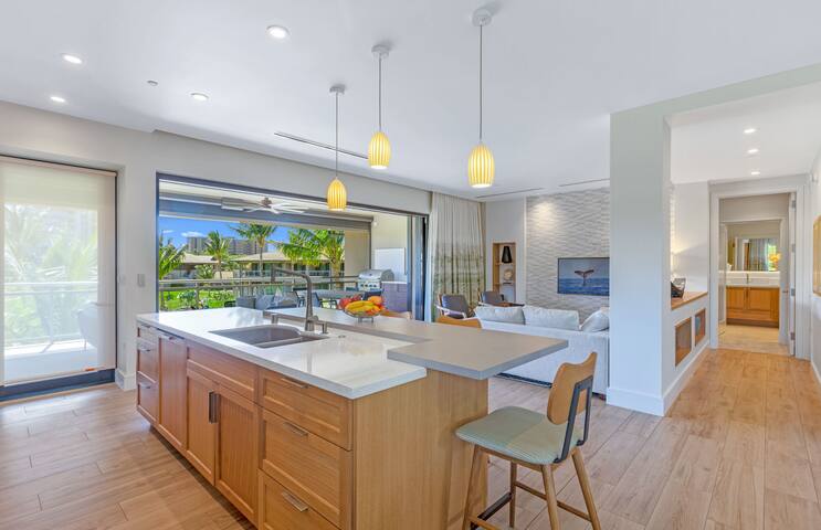 Maui Resort Rentals: Luana Garden Villas 10C gallery image 2