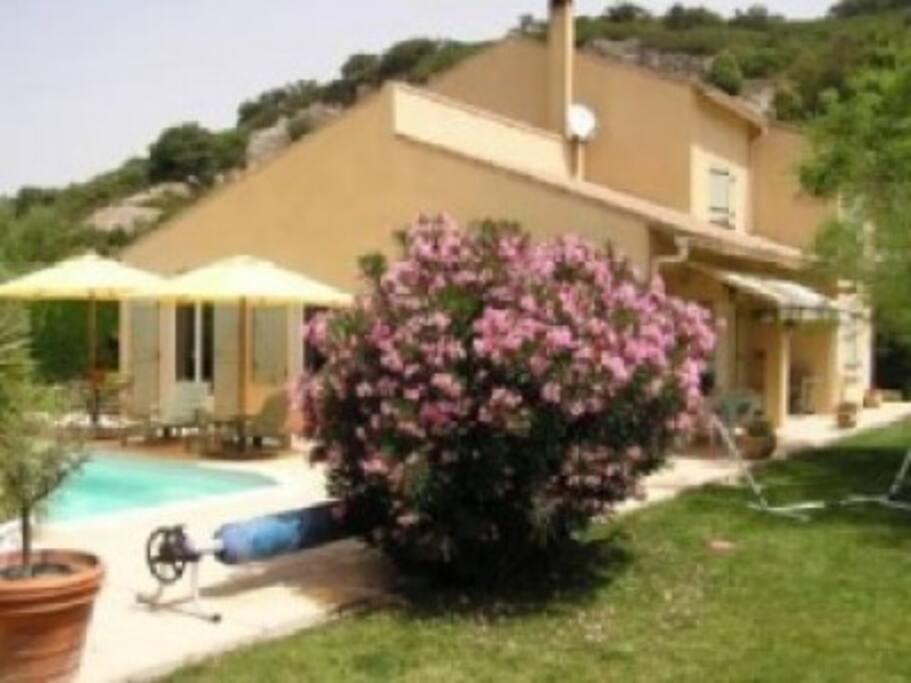 Derrière maison
