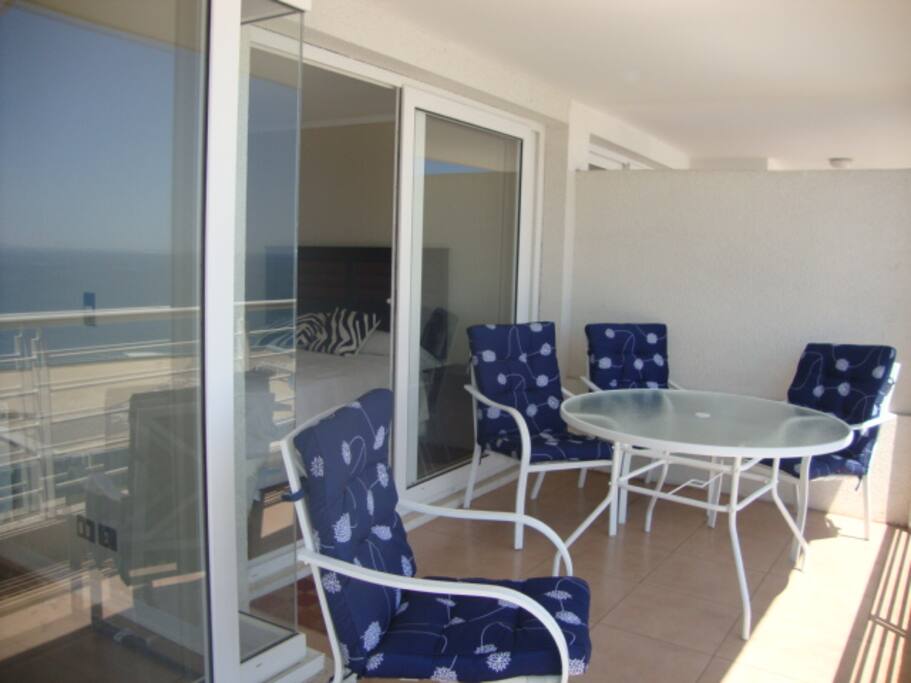 Terraza con vista al mar