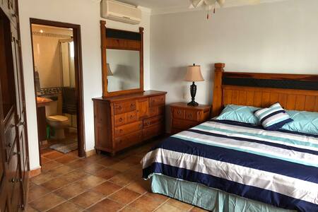 Beautiful Apartment near downtown