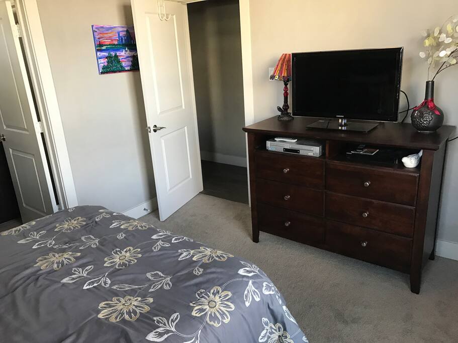 36" TV included in the bedroom. Full disclosure: we do not have cable, but there is an HD antenna and a blu-ray player with access to all of your favorite apps like Netflix and Hulu.