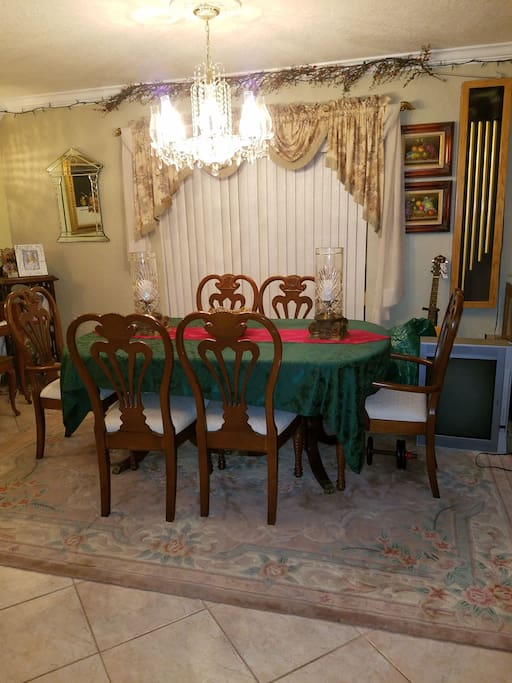Formal dining room