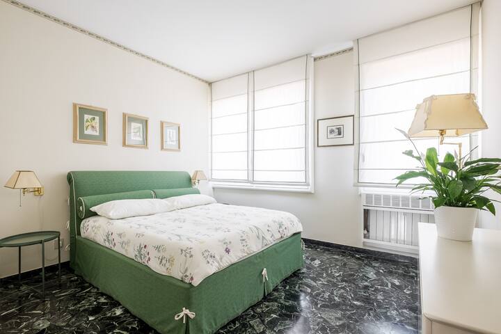 Ermanno’s rooftop gallery image 3