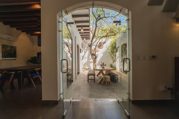 Aaloja T managed Airbnb listing 3