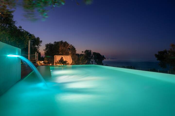 VILLA AROMA gallery image 2