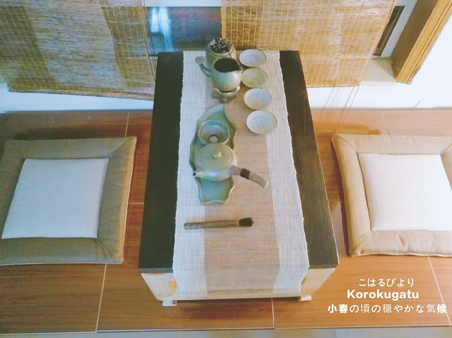 不管是晴西湖,雨西湖,还是雾西湖,淡淡一杯清茶,窗台坐看一庭院子的花,都会让你的内心很舒畅,希望你来了,一切就变美了。