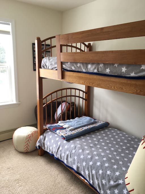 Single bunk beds