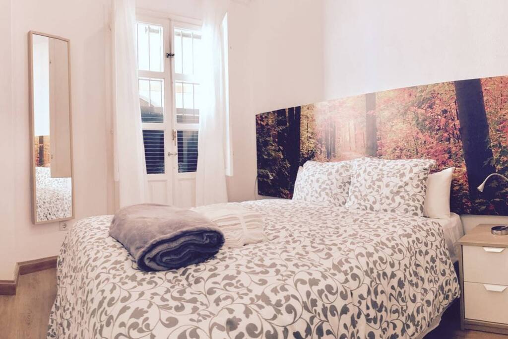 Habitación cama de matrimonio