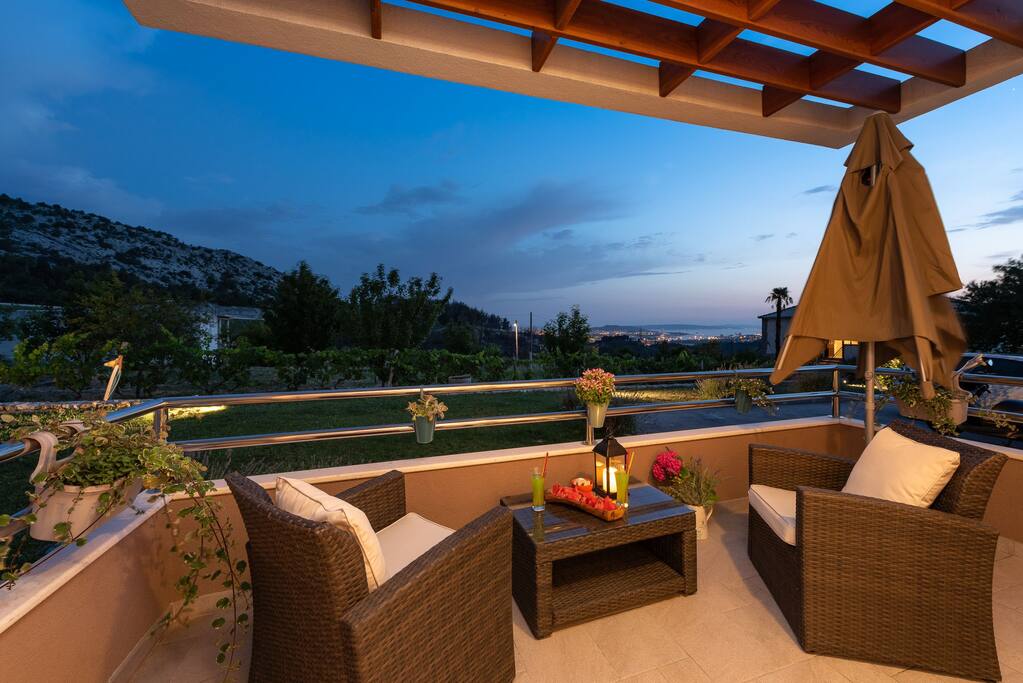 A place to sit and enjoy a little bit of everything, the sea, the mountain, the city, the nature,