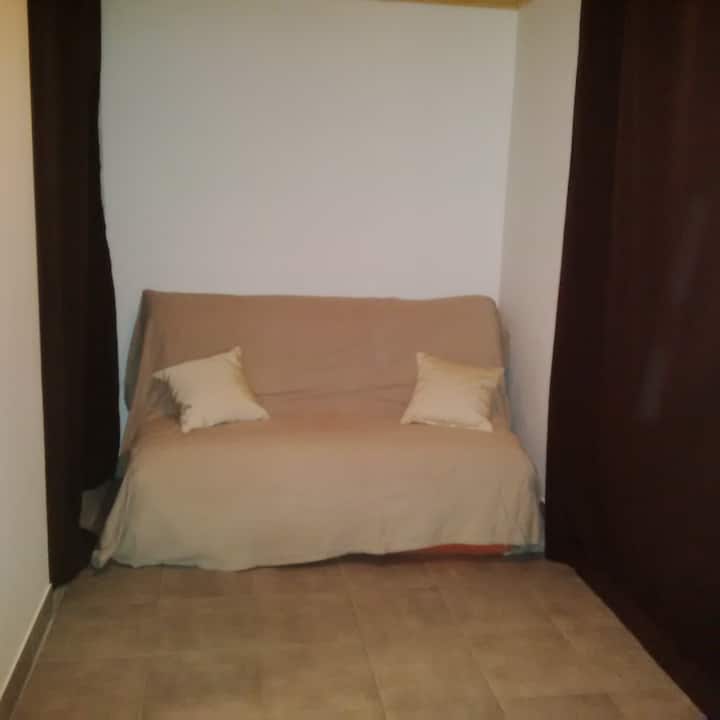 חדר שינה 3: 140 ס"מ אזור שינה/BZ, חדר ללא חלון. 