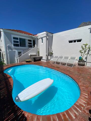 Camps Bay Lilla Villa. Hus m pool 150 m från hav. gallery image 5