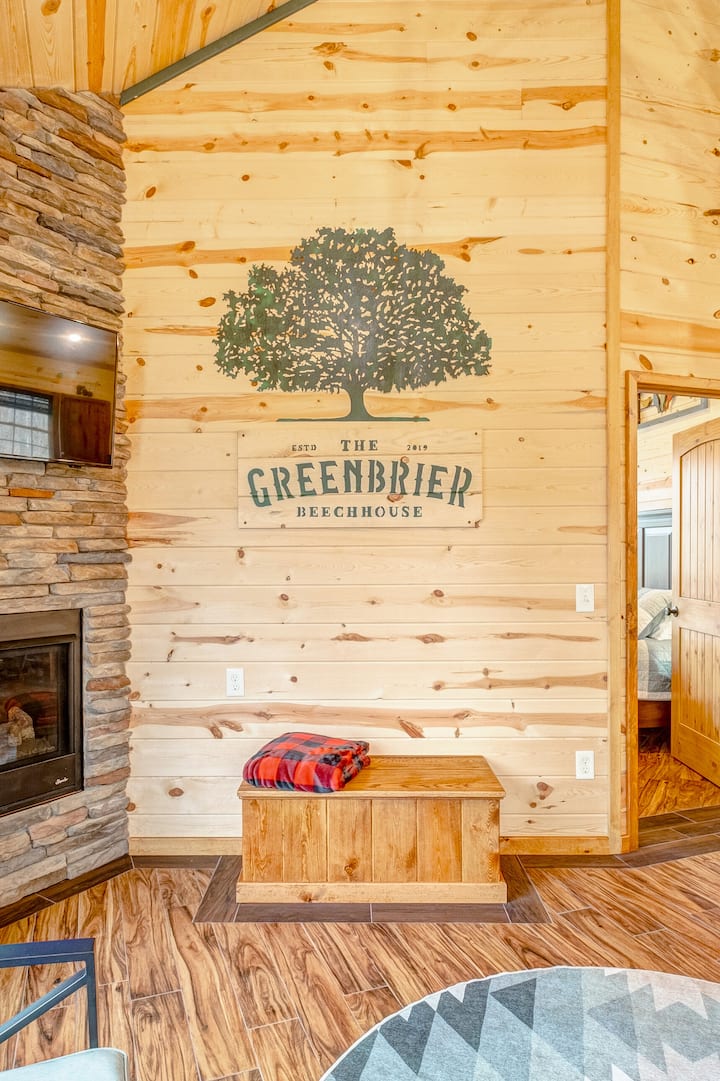 Luxury Treehouse Nashville Area Getaway Treehouses for Rent in