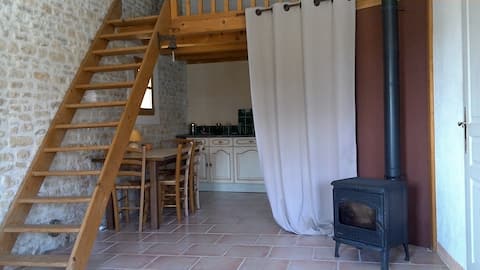 Quiet scented bedroom...