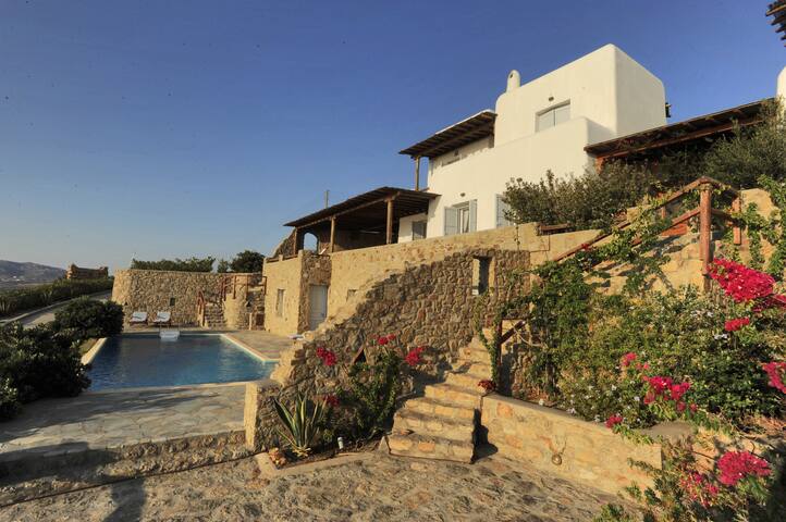 SUMMER MOOD VILLAS – 6 Bedrooms Villa(12+2 guests) gallery image 4