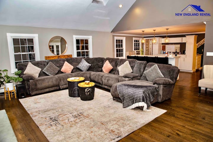 World Cup! 5br Home W/ Pool & Hottub Near Gillette - Mansfield, MA