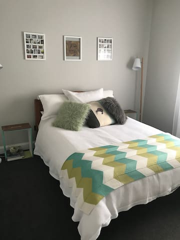 Double bedroom, bathroom, common areas