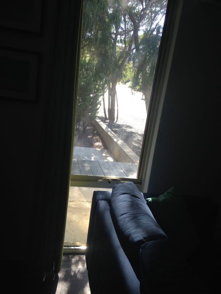 Kui Apartment 
34 Grunters Way
Gnarabup Wa 6285 - Margaret River