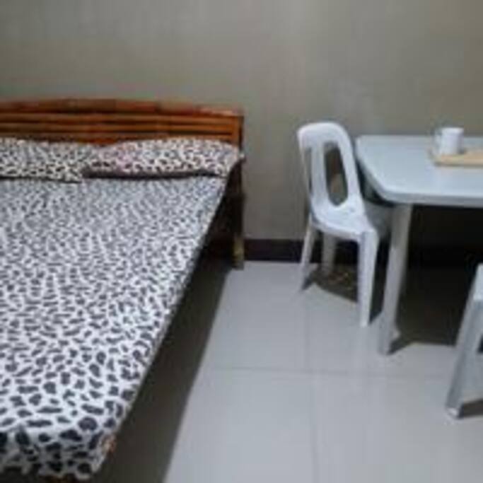 One bedroom 500 p for 2 people