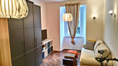 Popular Airbnb listing: Historic City Center Apartment | 1 min from bus in Grad Rijeka