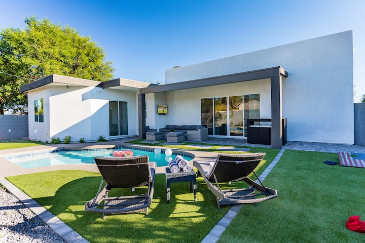 Luxury Home With Heated Pool And Hot Tub Close To Old-town - Scottsdale, AZ