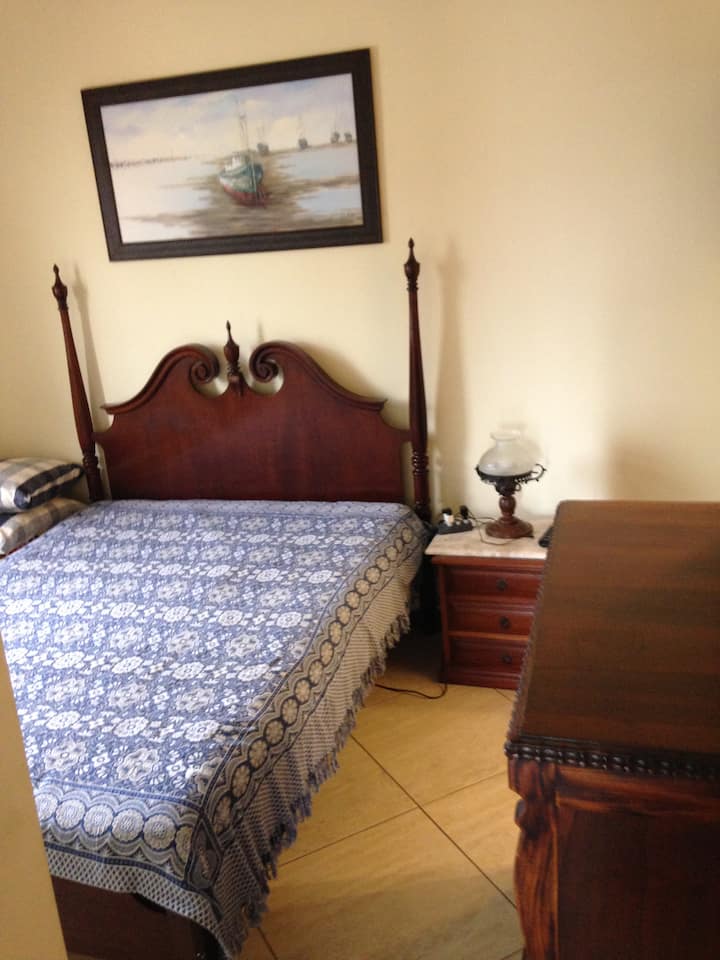 غرفة النوم 1