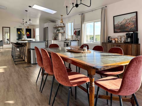 Hunters Welcome | Grill | 5 acres | 5 min to town