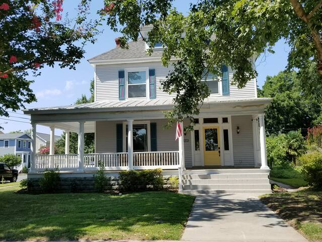"Sea Glass Haven"- Totally Renovated Home!