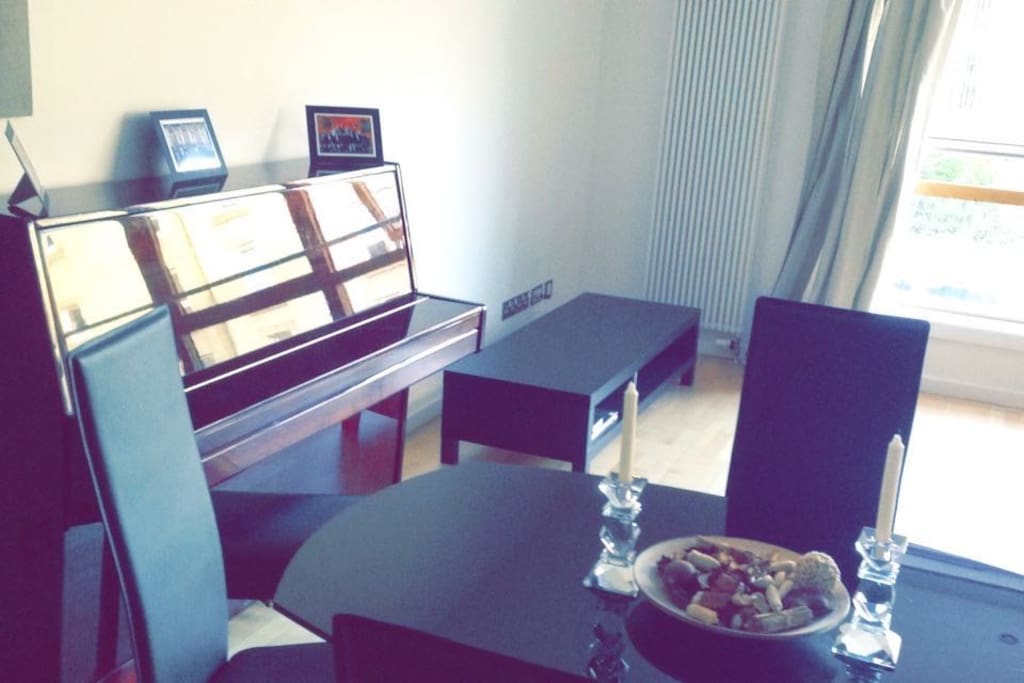 Living Room 3